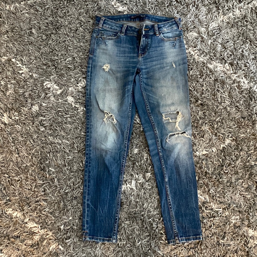 Zara distressed skinny jeans, size 2 (size 24). Like new!
